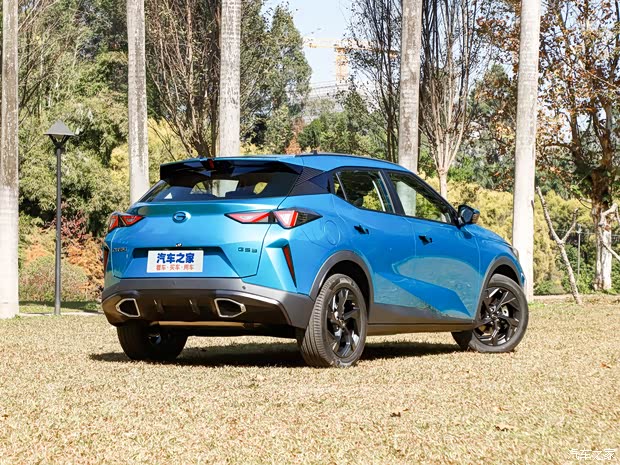 广汽乘用车 传祺GS3 2023款 1.5T 高配版 广汽乘用车 传祺GS3 2023款 1.5T 高配版