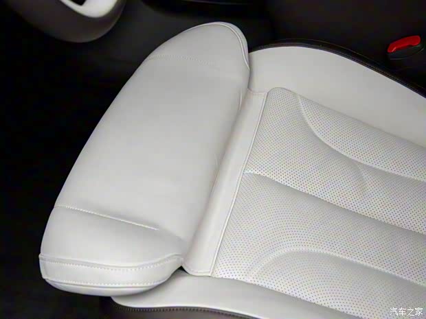 智己汽車 智己LS7 2023款 100kWh 四驅(qū)版