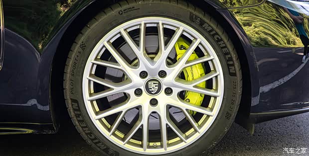 保時(shí)捷 Panamera 2020款 Panamera 十周年紀(jì)念版 2.9T