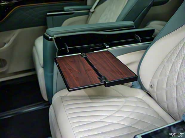 上汽大通 上汽大通MAXUS MIFA 9 2022款 錦繡高山