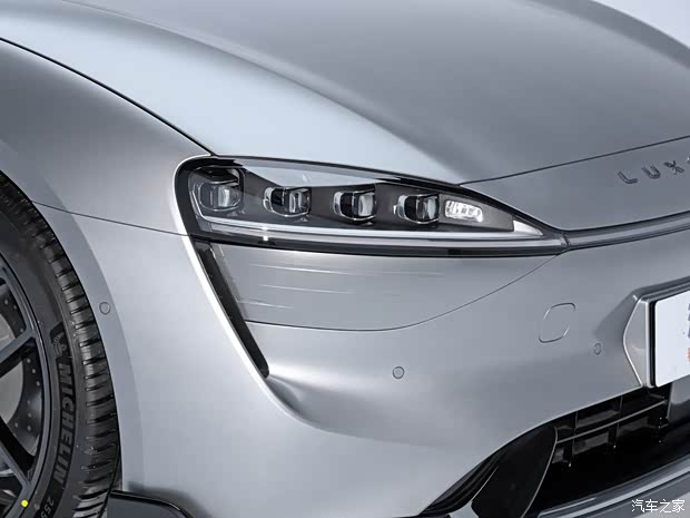 智界汽車 智界S7 2023款 Max RS 四驅(qū)旗艦版