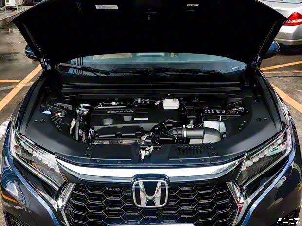 東風(fēng)本田 本田UR-V 2023款 370TURBO 四驅(qū)尊享版