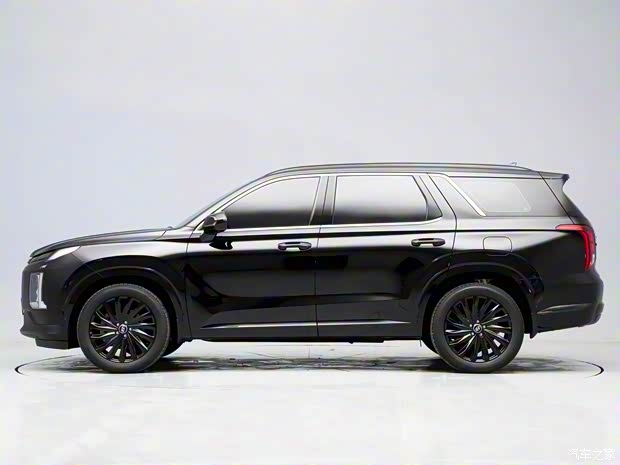 现代(进口) 帕里斯帝 2023款 3.5L 自动四驱 鉴赏家黑骑士版