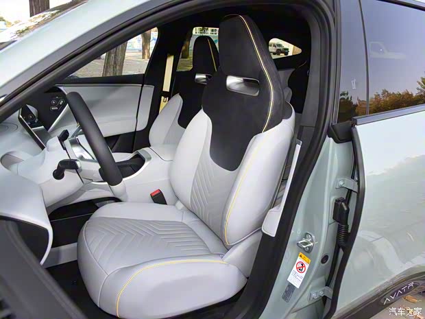 阿維塔科技 阿維塔11 2022款 長續(xù)航雙電機奢享版