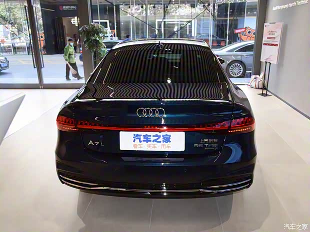 上汽奥迪 奥迪A7L 2022款 55 TFSI quattro S-line 境远型流晶套装 上汽奥迪 奥迪A7L 2022款 55 TFSI quattro S-line 境远型流晶套装