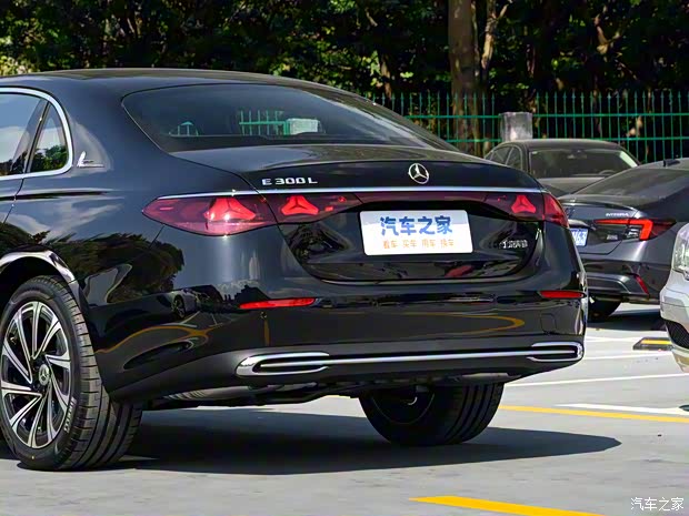 北京奔馳 奔馳E級 2024款 E 300 L 豪華型