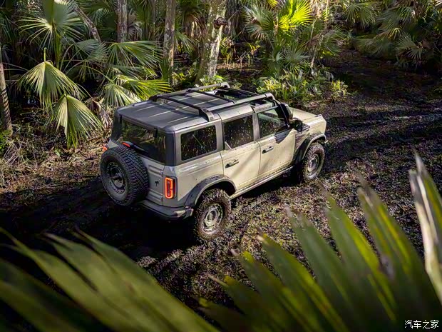 福特(进口) Bronco(进口) 2022款 Everglades 美国版 福特(进口) Bronco(进口) 2022款 Everglades 美国版