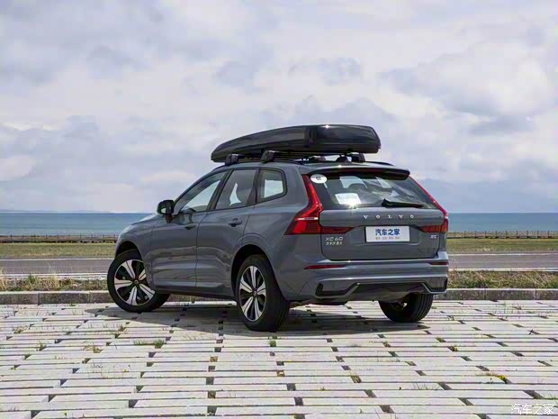 沃爾沃亞太 沃爾沃XC60 2023款 B5 四驅(qū)峽灣版