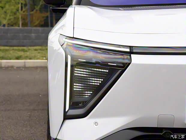 華人運(yùn)通 高合HiPhi Y 2023款 765km 旗艦版