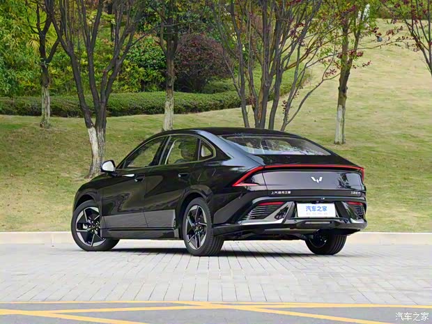 上汽通用五菱 五菱星光 2023款 150 進(jìn)階版