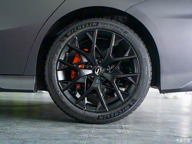 廣汽乘用車 影豹 2022款 270T 影豹J16 R-style賽道版