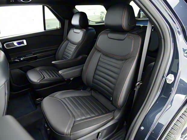 長(zhǎng)安福特 探險(xiǎn)者 2023款 EcoBoost 285 四驅(qū)ST-Line 6座