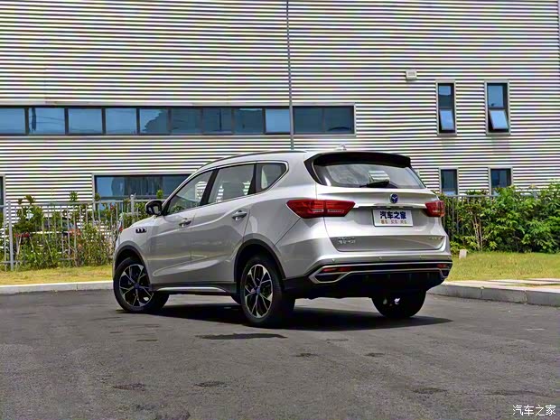 君馬汽車 君馬SEEK 5 2018款 1.5T 自動領(lǐng)航版 君馬汽車 君馬SEEK 5 2018款 1.5T 自動領(lǐng)航版