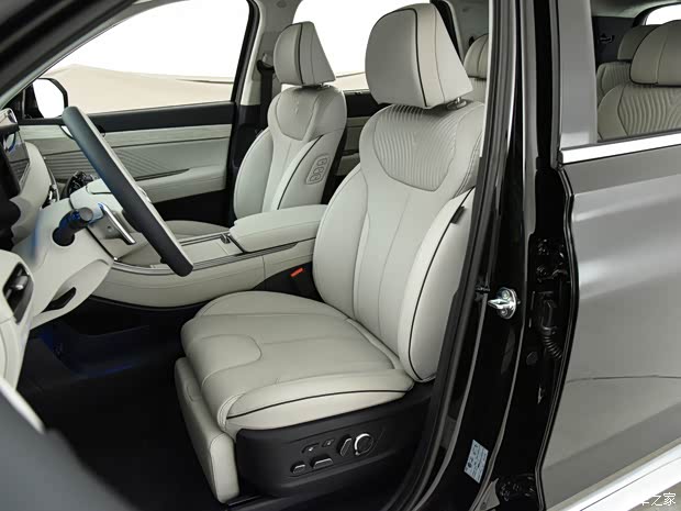 现代(进口) 帕里斯帝 2023款 3.5L 自动四驱Calligraphy 现代(进口) 帕里斯帝 2023款 3.5L 自动四驱Calligraphy