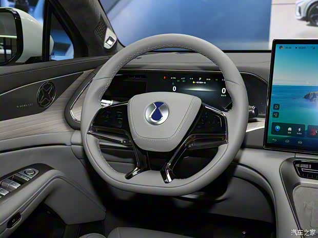 腾势汽车 腾势N7 2023款 高配基本型