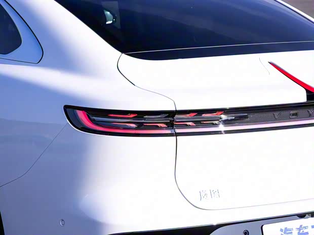 岚图汽车 岚图追光 2024款 PHEV 超长续航版 岚图汽车 岚图追光 2024款 PHEV 超长续航版