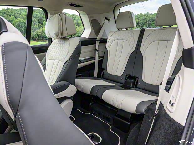 宝马(进口) 宝马X7 2023款 xDrive40i 美国版 宝马(进口) 宝马X7 2023款 xDrive40i 美国版