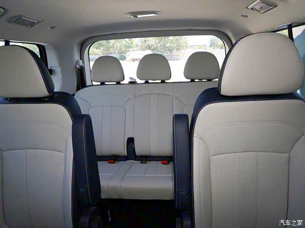 東風(fēng)風(fēng)行 菱智PLUS 2024款 1.5T 手動(dòng)豪華型 9座