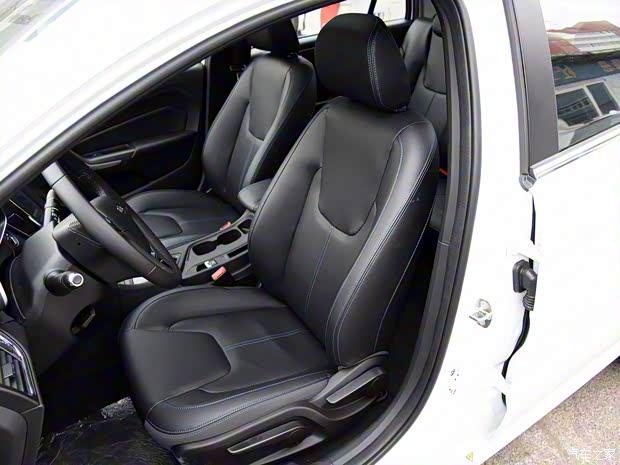 奇瑞新能源 艾瑞澤5e 2018款 450 智享版