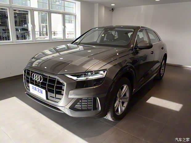 奥迪(进口) 奥迪Q8 2019款 45 TFSI 豪华致雅型 奥迪(进口) 奥迪Q8 2019款 45 TFSI 豪华致雅型