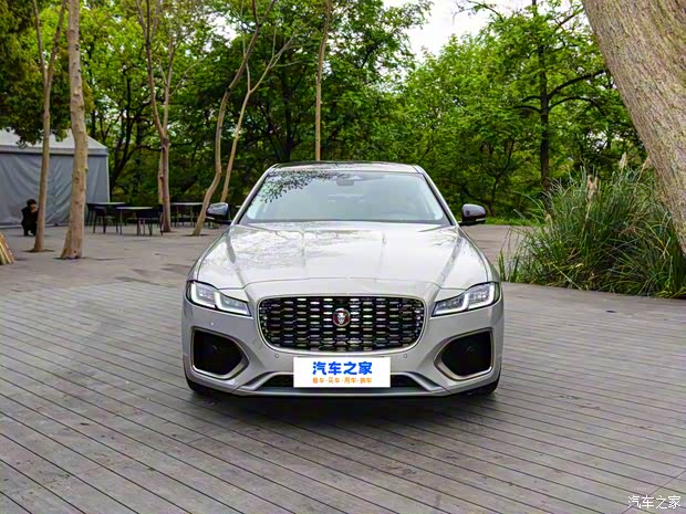 奇瑞捷豹路虎 捷豹XFL 2023款 XFL 2.0T P250 兩驅尊享豪華版