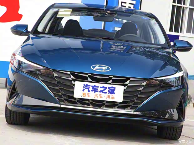 北京现代 伊兰特 2021款 1.5L LUX尊贵版