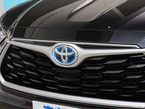 廣汽豐田 漢蘭達(dá) 2022款 雙擎 2.5L 兩驅(qū)精英版 7座