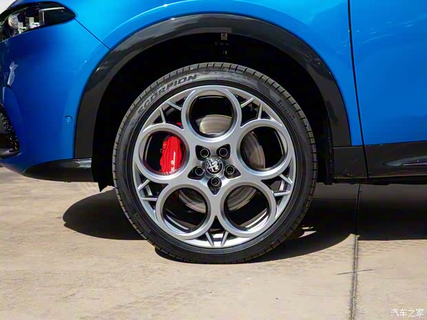 阿尔法·罗密欧 Tonale托纳利 2023款 基本型 阿尔法·罗密欧 Tonale托纳利 2023款 基本型