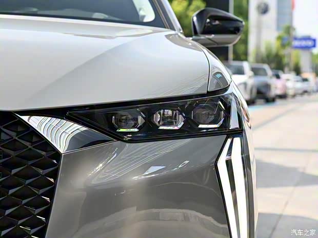 DS(進(jìn)口) DS 4 2023款 1.6T 基本型