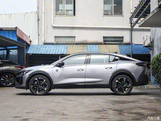 東風(fēng)標(biāo)致 標(biāo)致408X 2023款 無界版