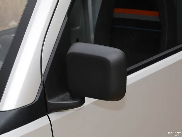 上汽通用五菱 五菱E10 2022款 基本型