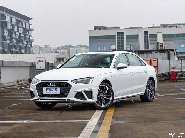 一汽-大众奥迪 奥迪A4L 2022款 40 TFSI 时尚动感型 一汽-大众奥迪 奥迪A4L 2022款 40 TFSI 时尚动感型