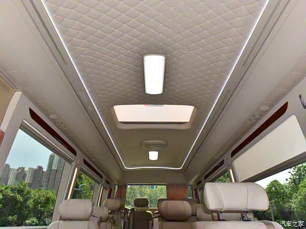 宇通客車 宇通T7 2022款 3.5T汽油定制星宇版35LGTDI