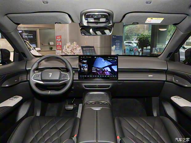 深蓝汽车 深蓝S7 2023款 纯电低配版 深蓝汽车 深蓝S7 2023款 纯电低配版