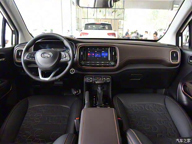 广汽乘用车 传祺GS3 2019款 235T 自动精英版 广汽乘用车 传祺GS3 2019款 235T 自动精英版
