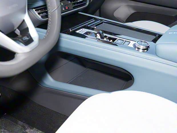 上汽大众 途昂X 2023款 530 V6 四驱基本型