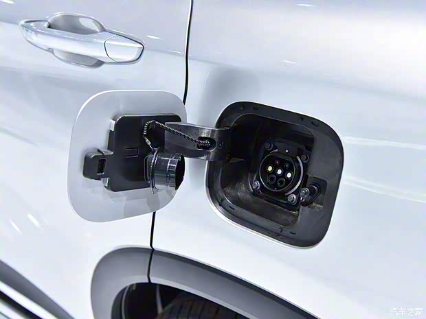 上汽大通 上汽MAXUS EUNIQ 6 2019款 基本型