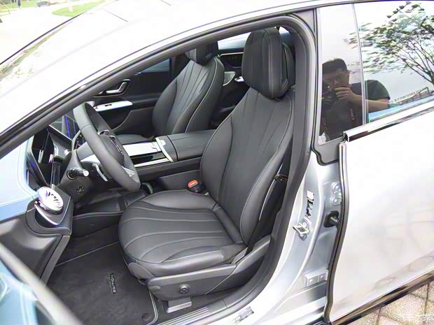 北京奔驰 奔驰EQE 2022款 350 先型特别版