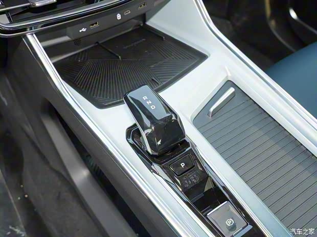 吉利汽車 嘉際 2023款 嘉際L 1.5TD DCT尊貴型