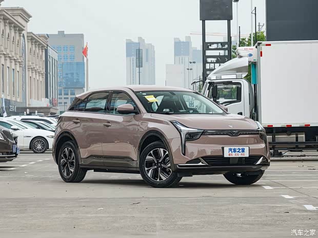 合众汽车 哪吒U 2022款 智400 磷酸铁锂 合众汽车 哪吒U 2022款 智400 磷酸铁锂