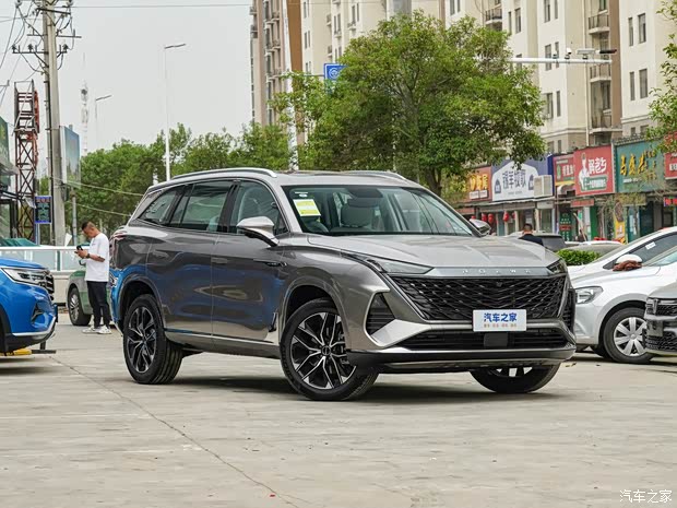 上汽集团 荣威RX9 2023款 2.0T 两驱优享版