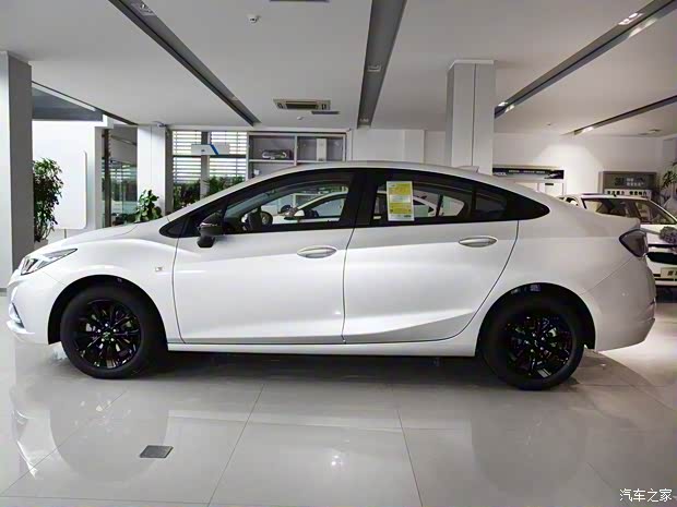 上汽通用雪佛兰 科鲁兹 2018款 330T Redline版