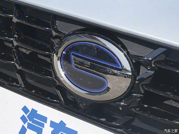 广汽乘用车 影豹 2023款 J20·高能混动版 广汽乘用车 影豹 2023款 J20·高能混动版