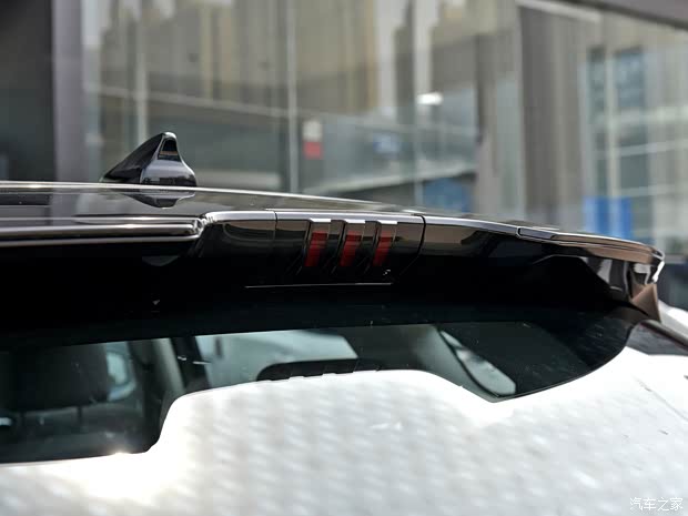 東風(fēng)風(fēng)行 風(fēng)行T5 EVO 2023款 狂飚版 1.5TD DCT鉑金款