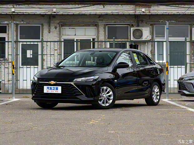 上汽通用雪佛兰 科鲁泽 2023款 1.5L 双离合乐享版 上汽通用雪佛兰 科鲁泽 2023款 1.5L 双离合乐享版