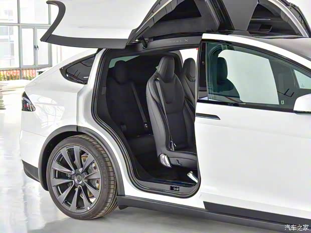 特斯拉（進口） Model X 2021款 三電機全輪驅(qū)動 Plaid版
