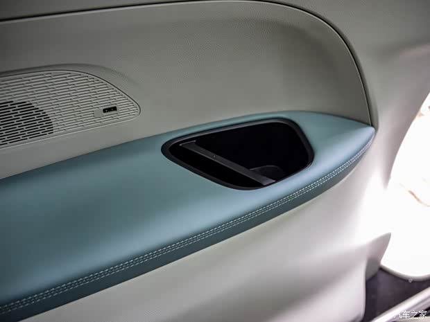 上汽大通 上汽大通MAXUS MIFA 9 2022款 錦繡高山