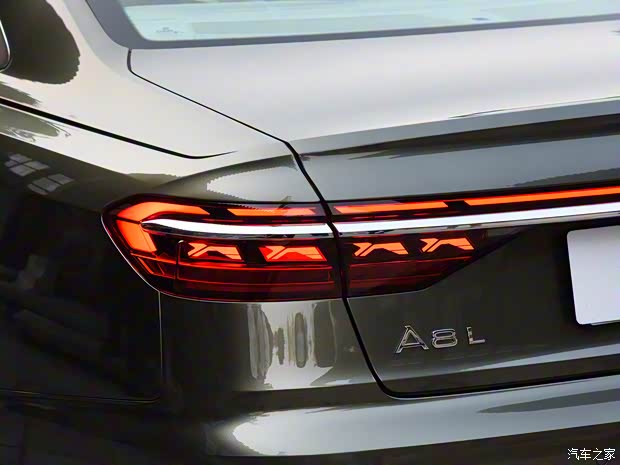 奥迪(进口) 奥迪A8 2022款 A8L Horch创始人版 奥迪(进口) 奥迪A8 2022款 A8L Horch创始人版