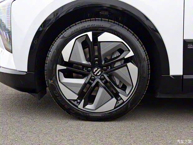 華人運(yùn)通 高合HiPhi Y 2023款 765km 旗艦版