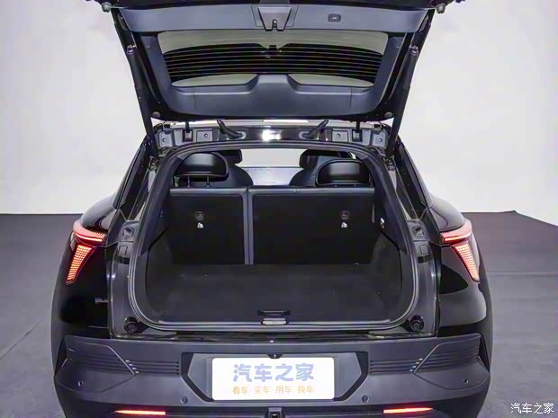 极越 极越01 2024款 Max 长续航 极越 极越01 2024款 Max 长续航